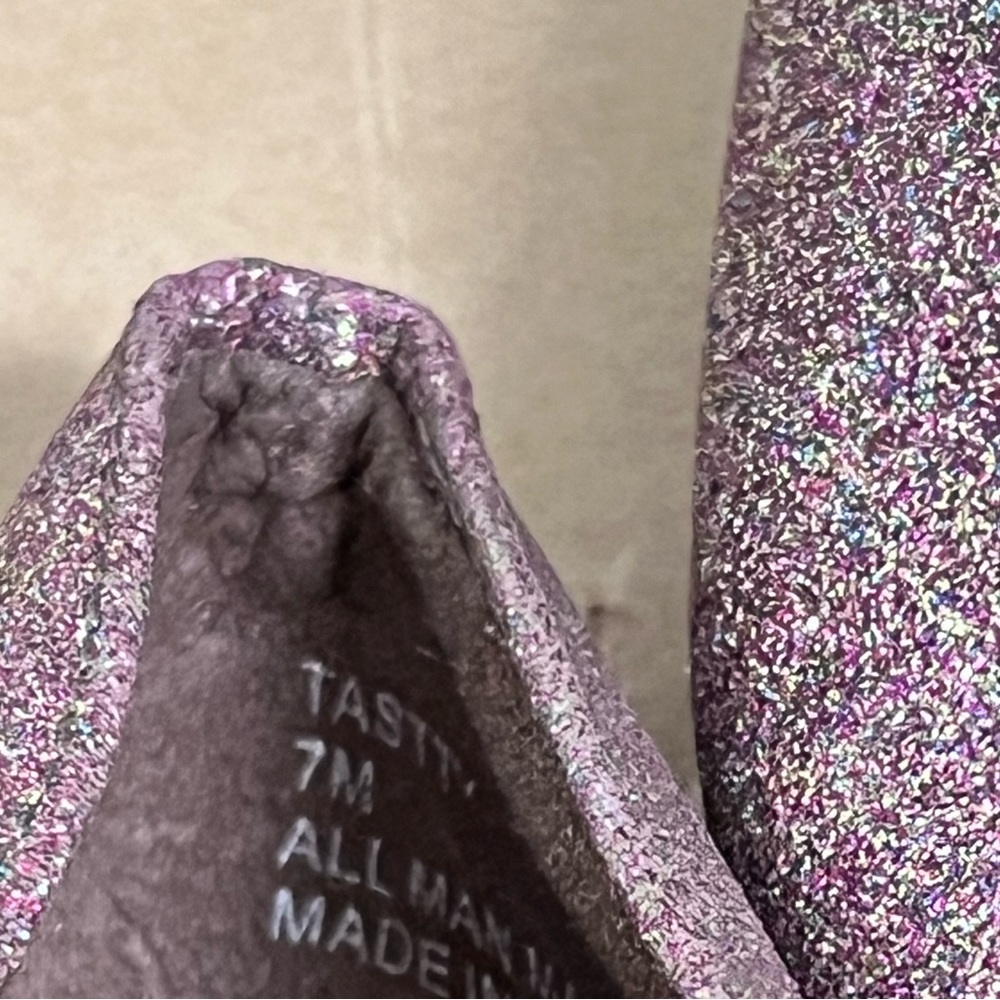 Betsy Johnson Sparkly Heels Size 7M - Picture 6 of 6